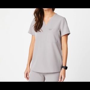 Figs one pocket scrub top slate- XXS